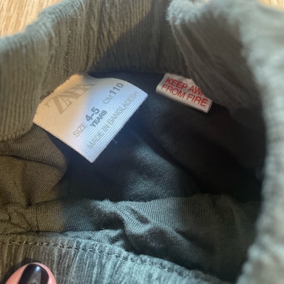 Zara dark green lined Corduroys - Picture 2 of 3